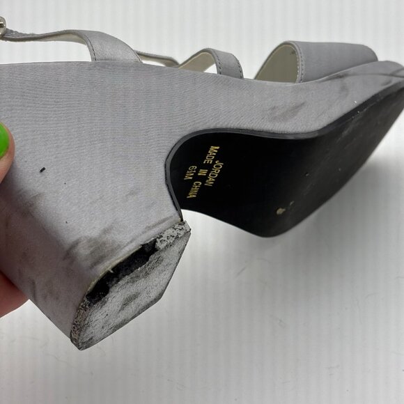 Vintage Apostrophe Heels Metallic Silver Open Toe Sandals Block Buckle 1990s 6.5 - Picture 8 of 8